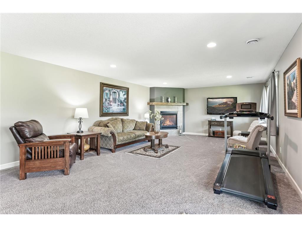5148 White Star Lane Woodbury MN 55129 6772981 image32