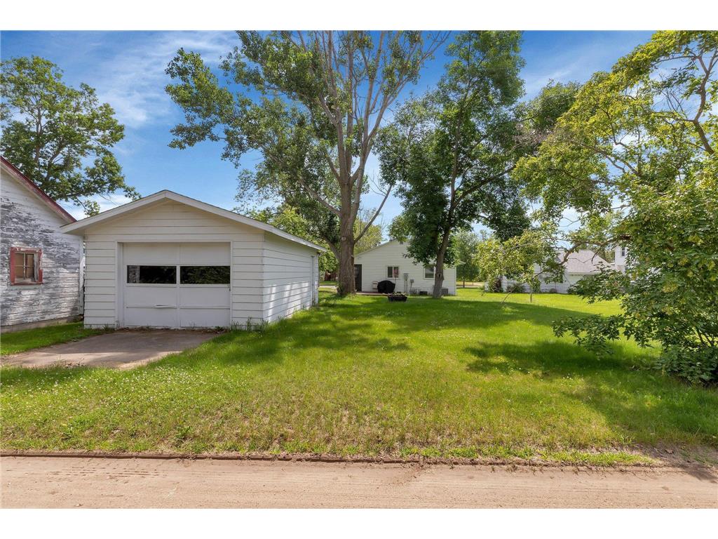 515 3rd Street SE Wadena MN 56482 6560504 image1