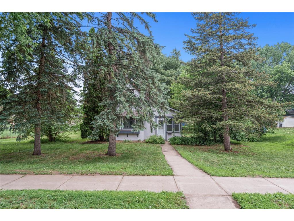 515 4th Avenue E Shakopee MN 55379 6384229 image1