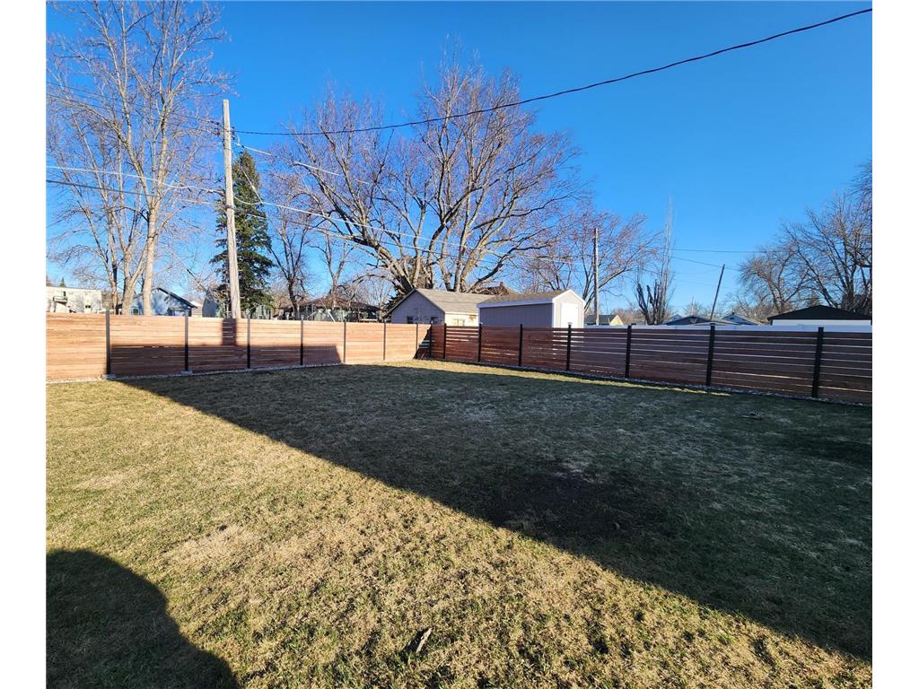 515 5th Avenue SW Pipestone MN 56164 7046718 image5