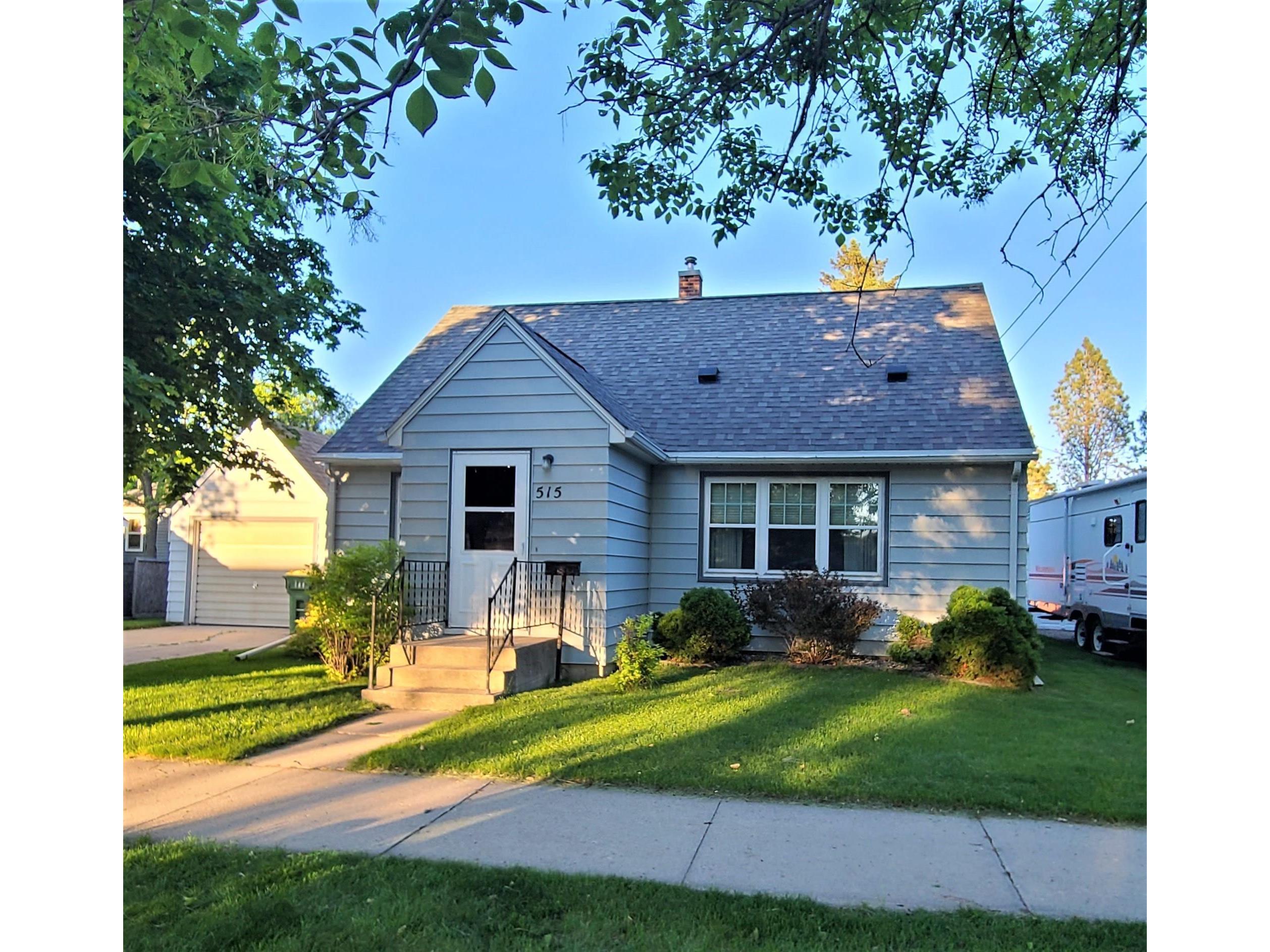 515 6th Avenue SE, Pipestone, MN 56164 MLS 5766845 Edina Realty