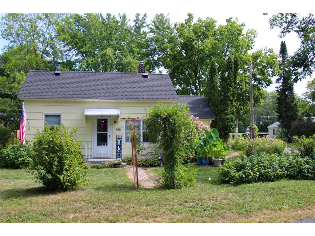 515 8th Street N, Bayport, MN 55003 MLS 6402732 Edina Realty