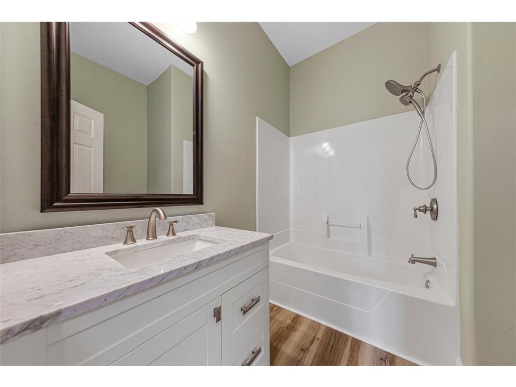 515 Benzel Avenue SW Madelia MN 56062 7075903 image16