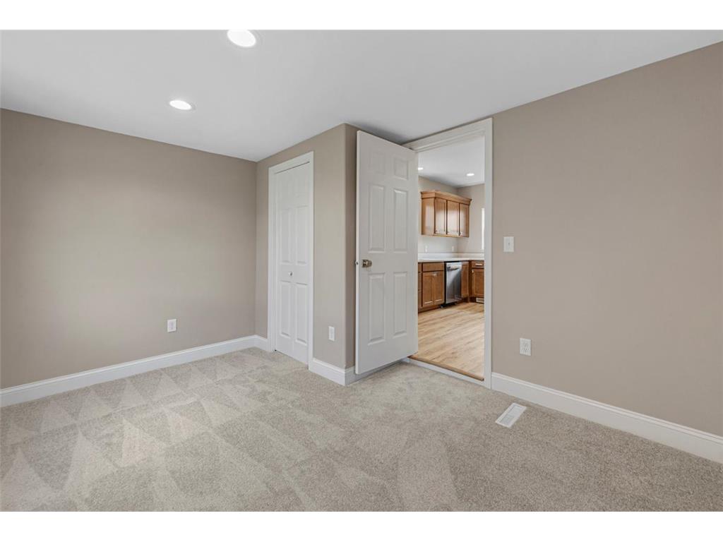 515 Benzel Avenue SW Madelia MN 56062 7075903 image27