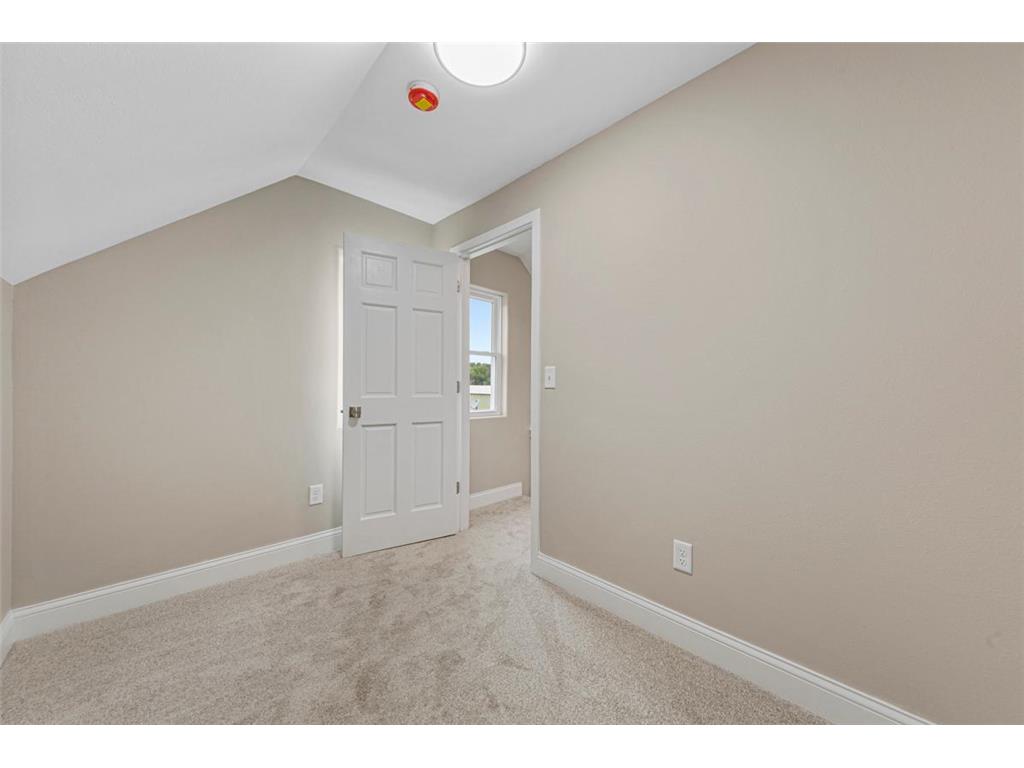 515 Benzel Avenue SW Madelia MN 56062 7075903 image35