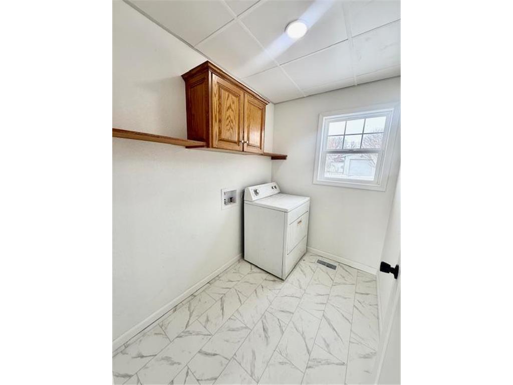 515 E Spring Street Redwood Falls MN 56283 7009749 image14