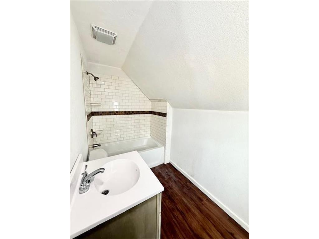 515 E Spring Street Redwood Falls MN 56283 7009749 image20