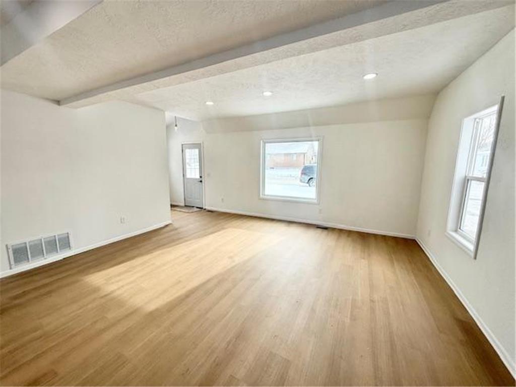 515 E Spring Street Redwood Falls MN 56283 7009749 image6