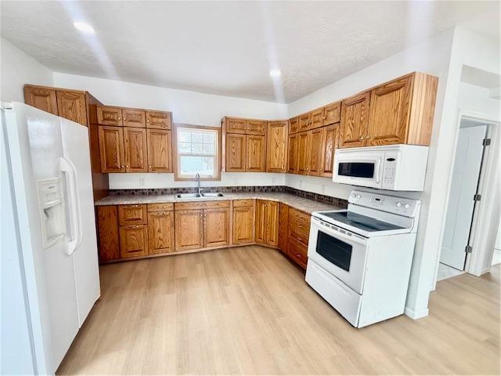 515 E Spring Street Redwood Falls MN 56283 7009749 image8