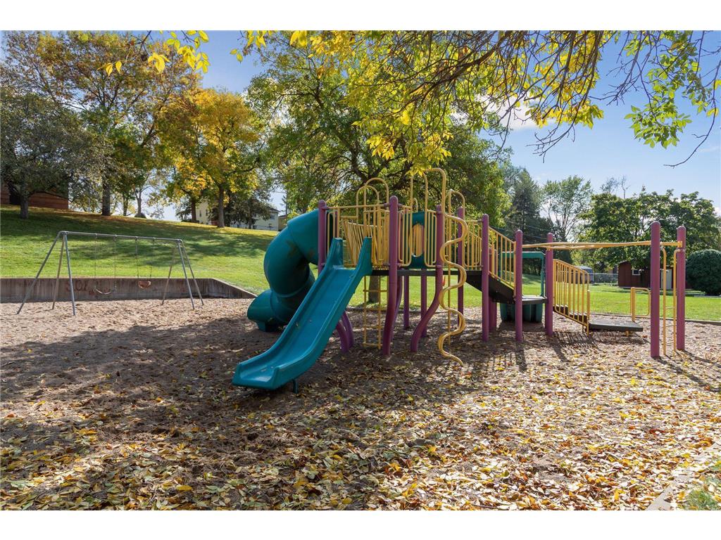 515 Farrell Street N Maplewood MN 55119 7042290 image24