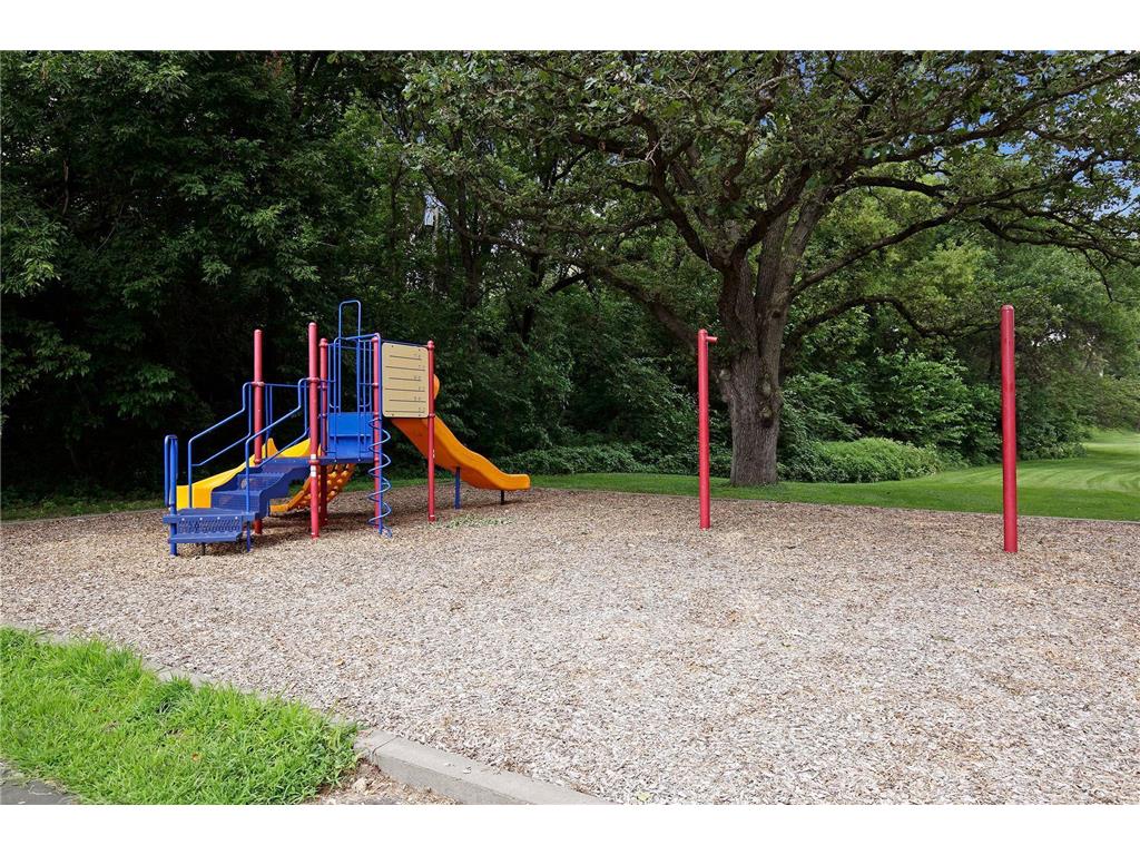 515 Farrell Street N Maplewood MN 55119 7042290 image25