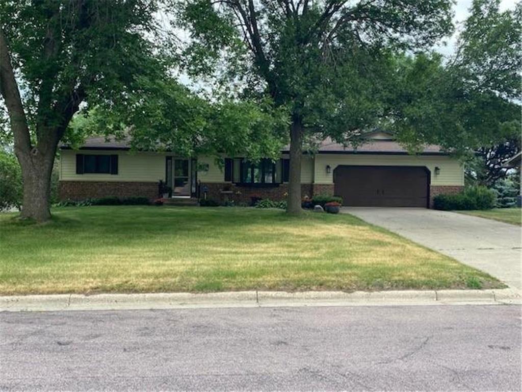 515 Inverness Lane, Saint Peter, MN, 56082 MLS 6248631 Edina Realty