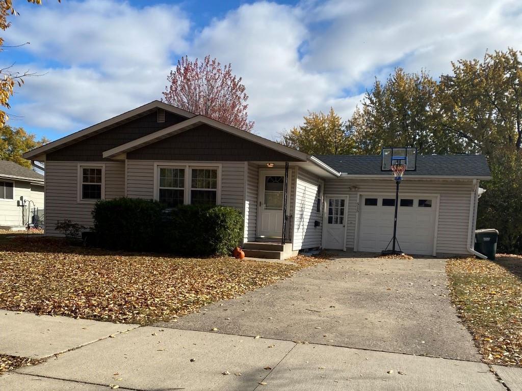 515 Jefferson Street SE Hutchinson MN 55350 6596842 image1