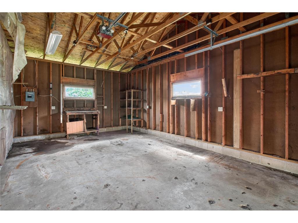 515 N Cedar Street Chaska MN 55318 7081798 image28