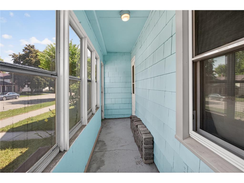 515 N Cedar Street Chaska MN 55318 7081798 image3