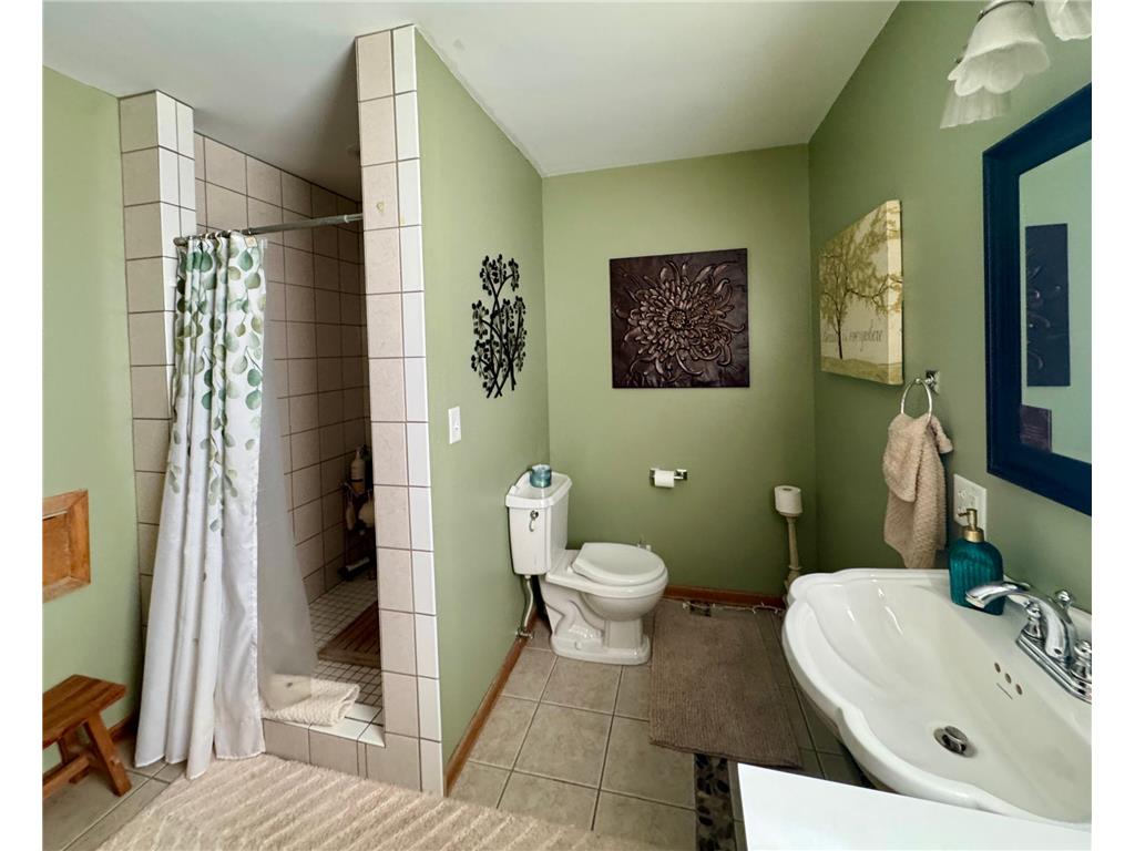 515 N Halvorson Street Redwood Falls MN 56283 7113604 image16