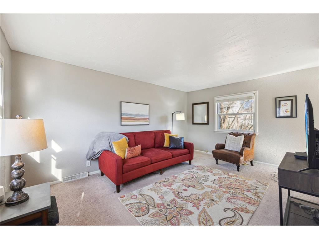 5150 Irving Avenue N Minneapolis MN 55430 6477379 image1