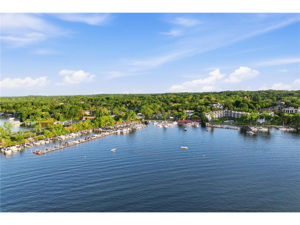 5150 Meadville Street Excelsior MN 55331 - Lake Minnetonka 7080605 image3
