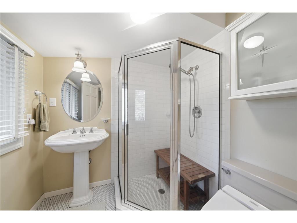 5150 Meadville Street Excelsior MN 55331 - Lake Minnetonka 7080605 image35