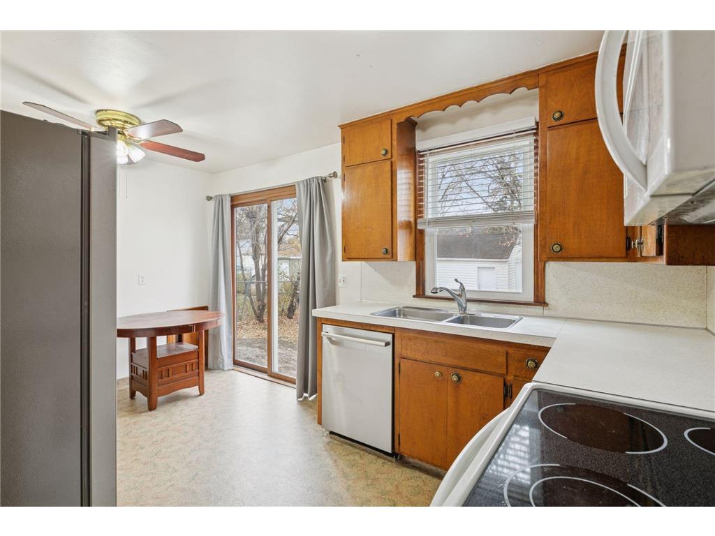 5157 Vincent Avenue N Minneapolis MN 55430 6818108 image8