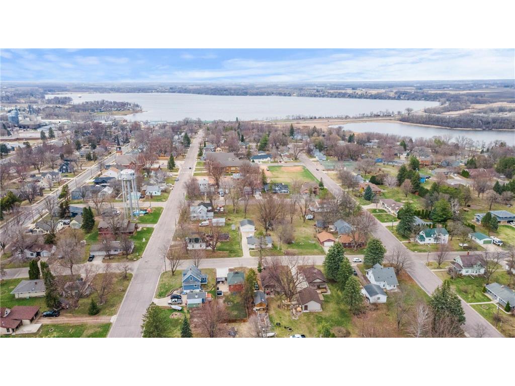 516 12th Street Howard Lake MN 55349 7052353 image17