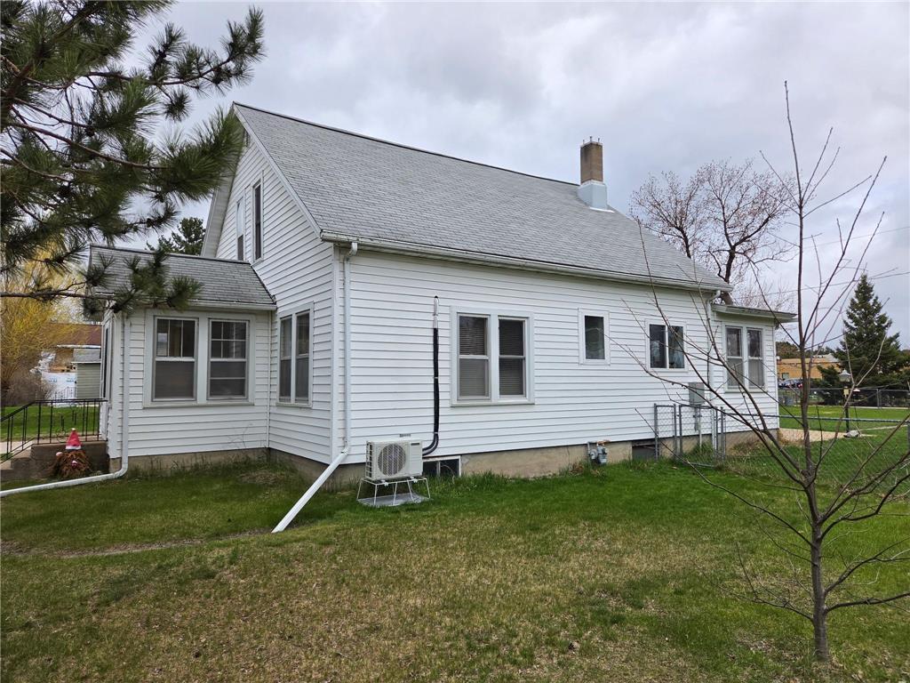 516 4th Street SE Deer River MN 56636 7072727 image3