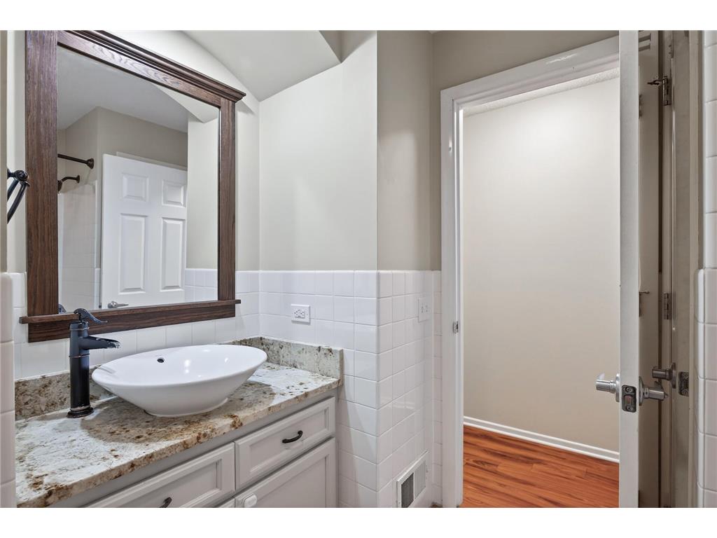 516 55th Avenue N Brooklyn Center MN 55430 7048958 image15