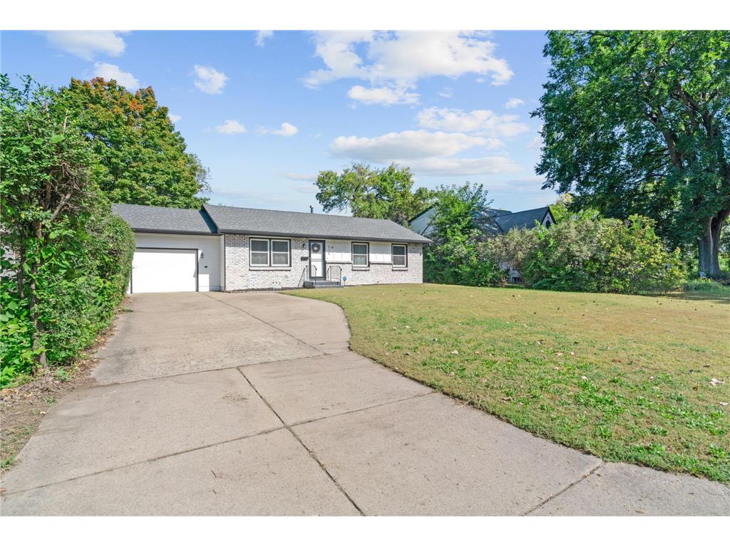 516 55th Avenue N Brooklyn Center MN 55430 7048958 image2