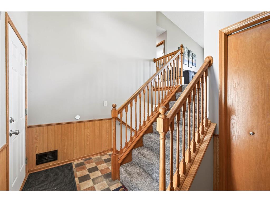 516 Cottonwood Street SW Isanti MN 55040 6766224 image2