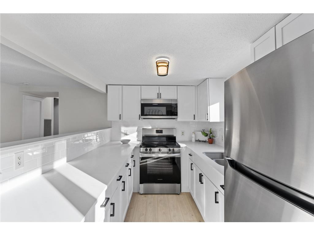 516 Dayton Road Champlin MN 55316 7027200 image10