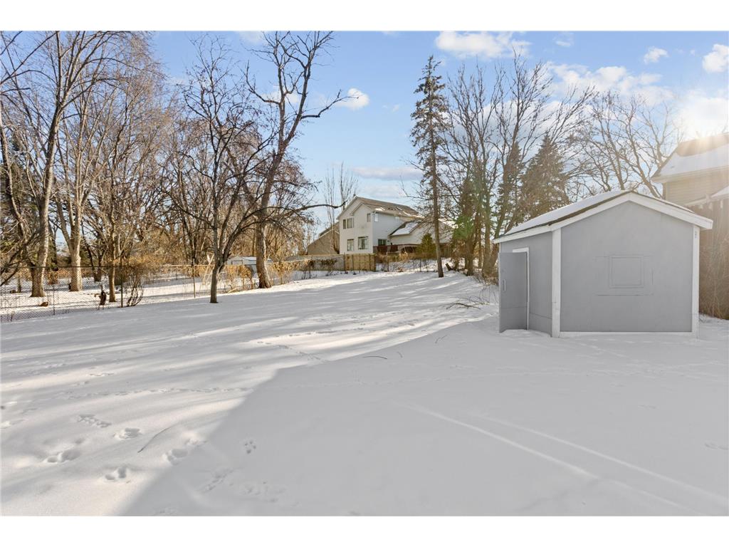 516 Dayton Road Champlin MN 55316 7027200 image4