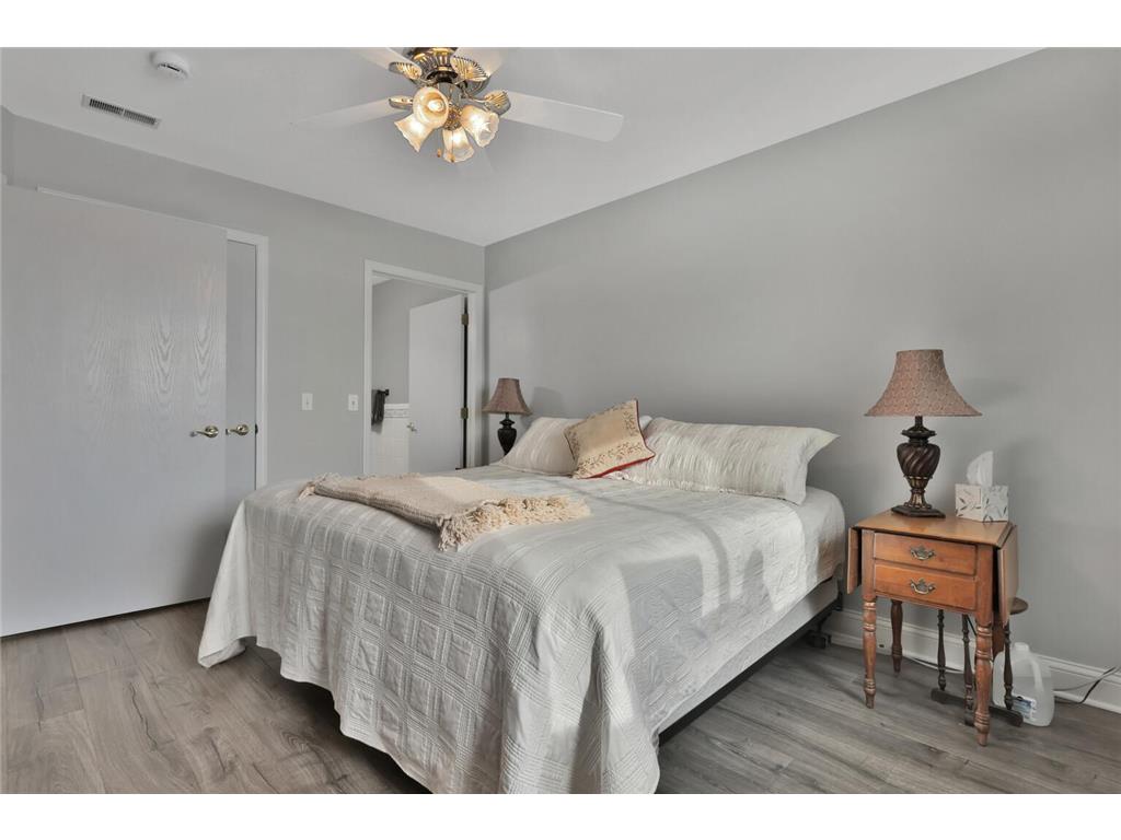 516 Dew Drop Lane Center City MN 55012 - South Center Lake 7017323 image35