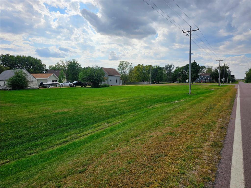 516 Dugan Street N Welcome MN 56181 6802532 image3