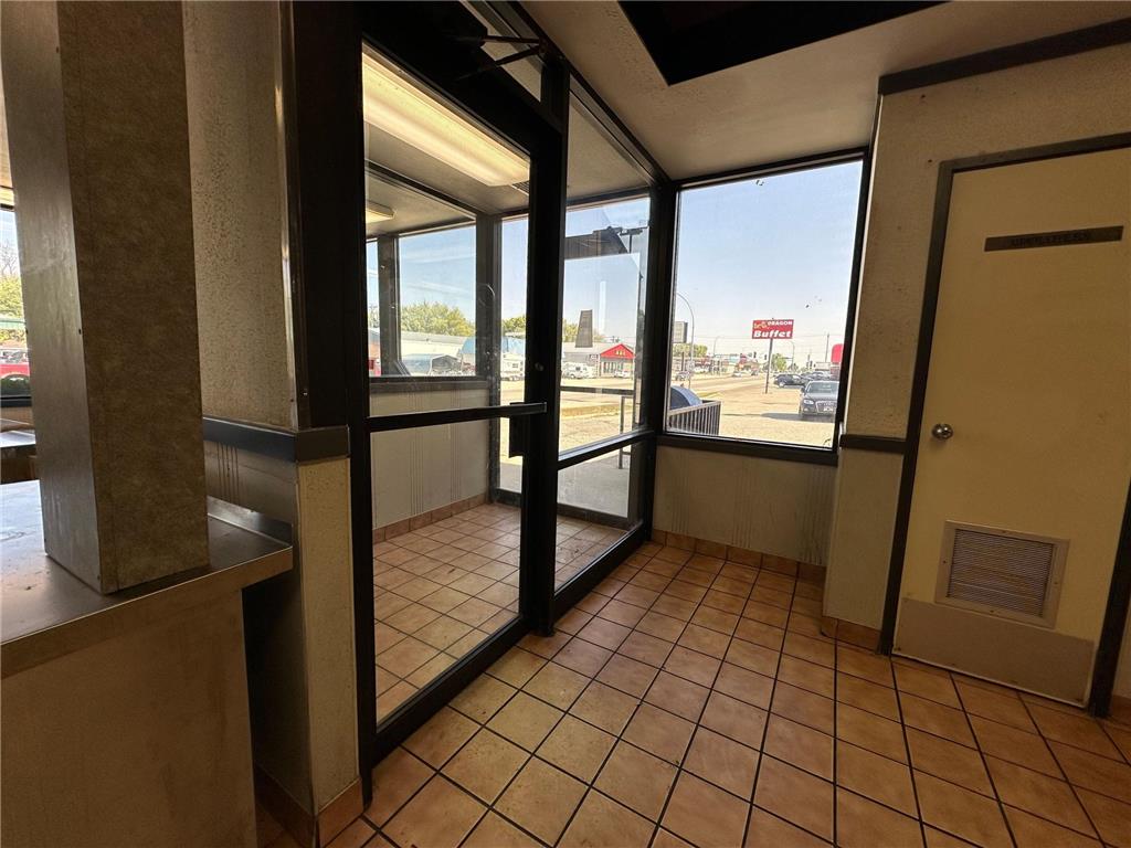 516 E Bridge Street Redwood Falls MN 56283 6819731 image14