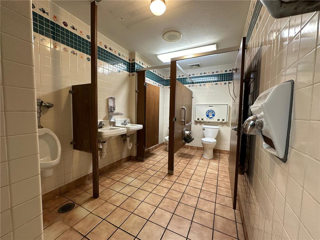 516 E Bridge Street Redwood Falls MN 56283 6819731 image18