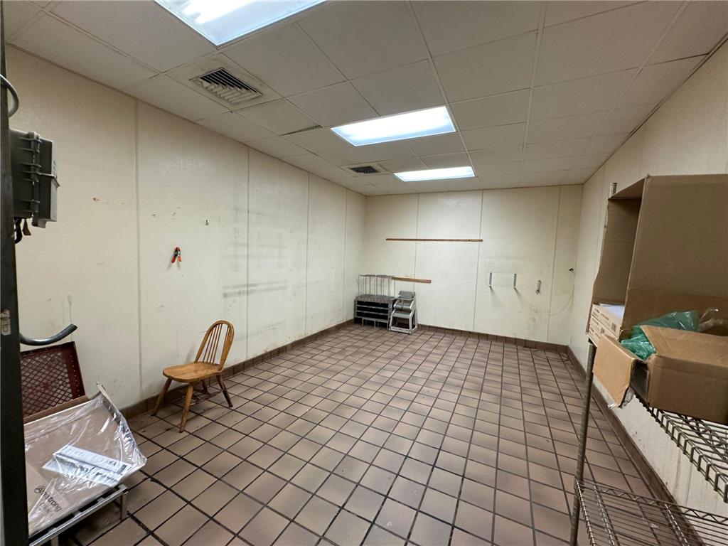 516 E Bridge Street Redwood Falls MN 56283 6819731 image24