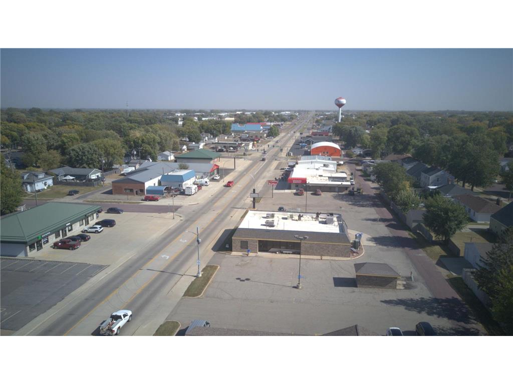 516 E Bridge Street Redwood Falls MN 56283 6819731 image4