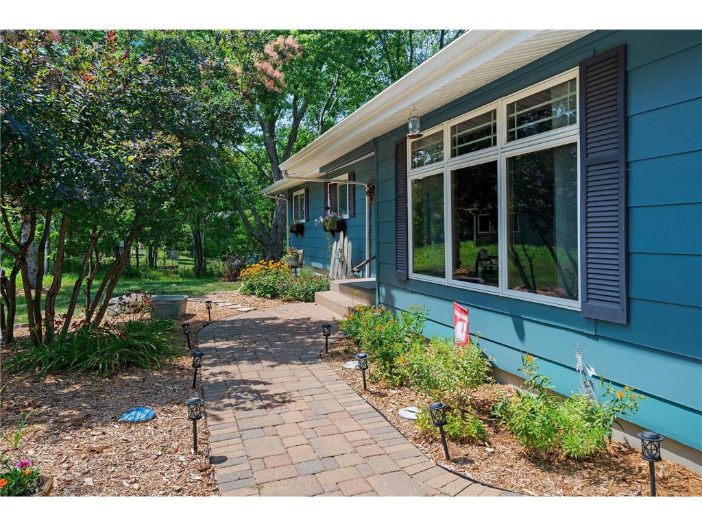 516 Eric Drive Osceola WI 54020 6411291 image1
