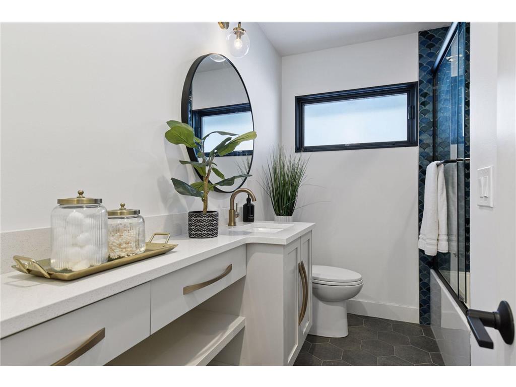 516 Grace Street Excelsior MN 55331 - Galpin 7021243 image18