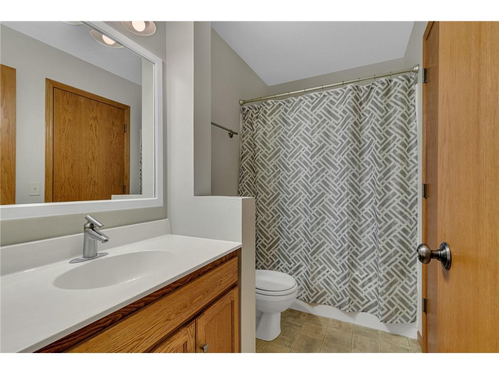 516 Graceview Loop Saint Joseph MN 56374 7073788 image15