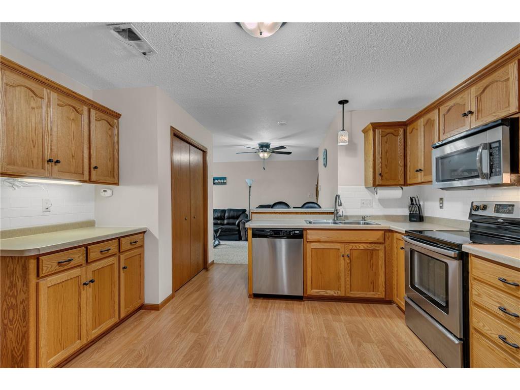 516 Graceview Loop Saint Joseph MN 56374 7073788 image3