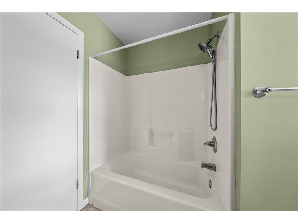 516 Gray Street Hudson WI 54016 7105790 image16