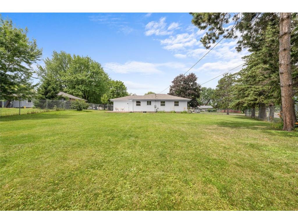 516 Gray Street Hudson WI 54016 7105790 image23