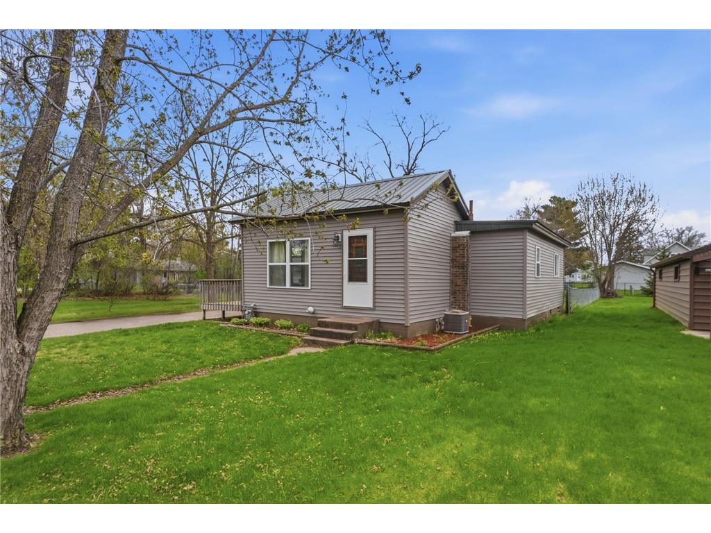 516 Hudson Street Paynesville MN 56362 7069851 image3
