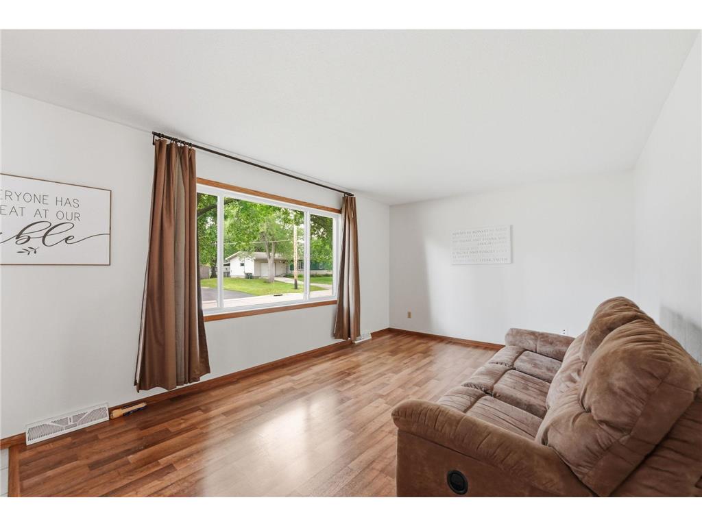 516 Nelson Avenue Belgrade MN 56312 7083947 image10