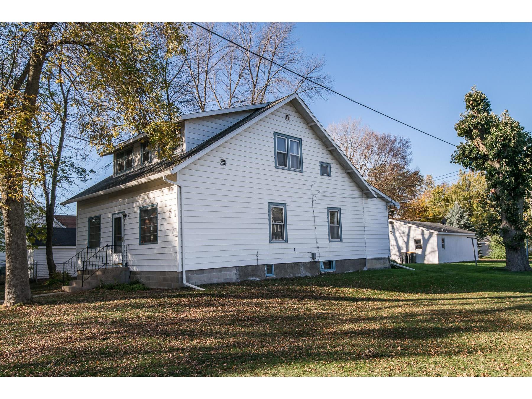 516 W 1st Street West Concord MN 55985 6116111 image1