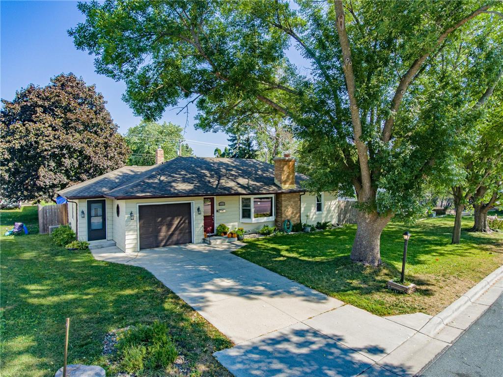 516 W 3rd Street Waconia MN 55387 6424251 image1