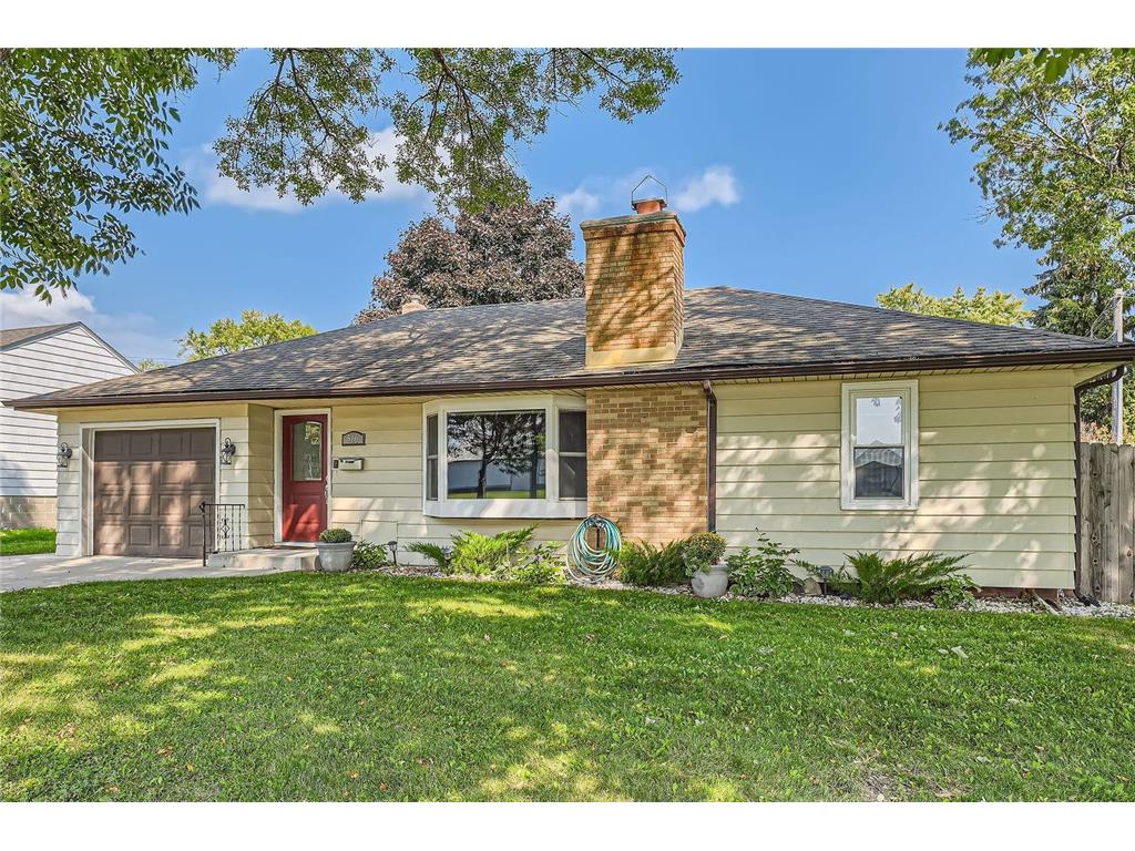 516 W 3rd Street Waconia MN 55387 6597137 image1