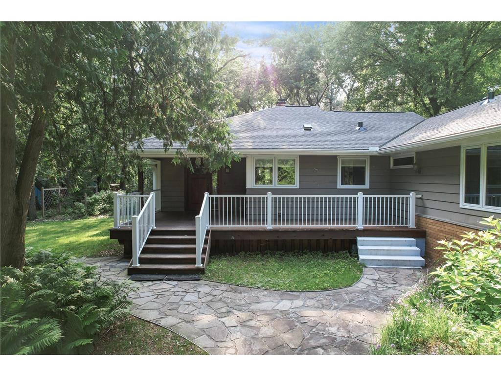 5169 Hodgson Road Shoreview MN 55126 6646937 image1