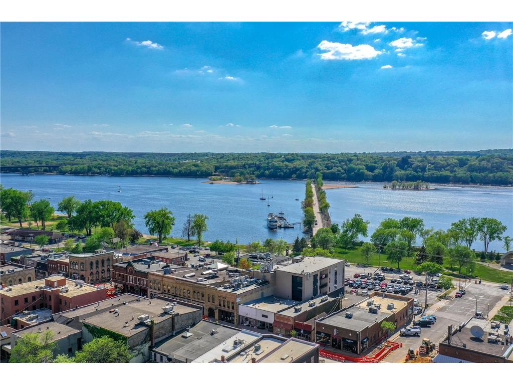 517 2nd Street #402 Hudson WI 54016 - St Croix River 6473074 image1